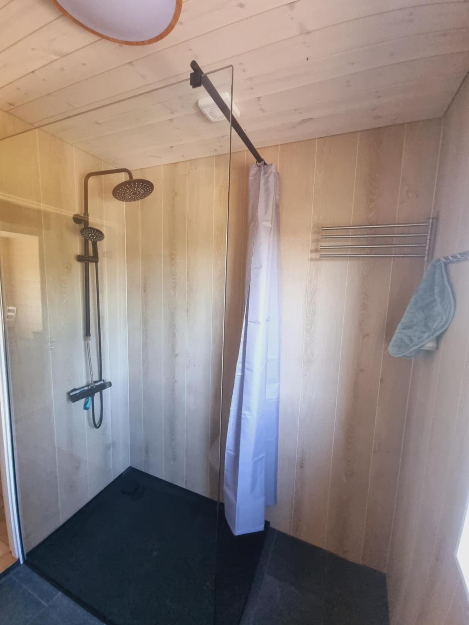 Elch Zimmer Wilderness Life アルビッツヤウル エクステリア 写真